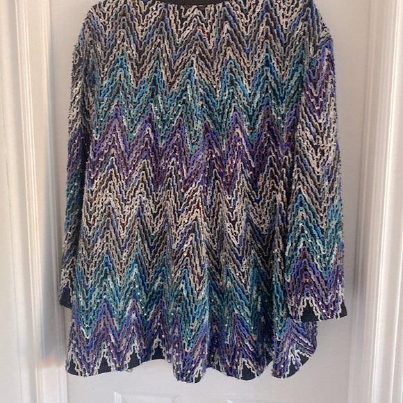 Cartise Asymmetrical Top/Jacket - Picture 6 of 6